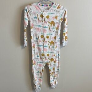 Magnetic me Animal Print sleeper size 18-24 months